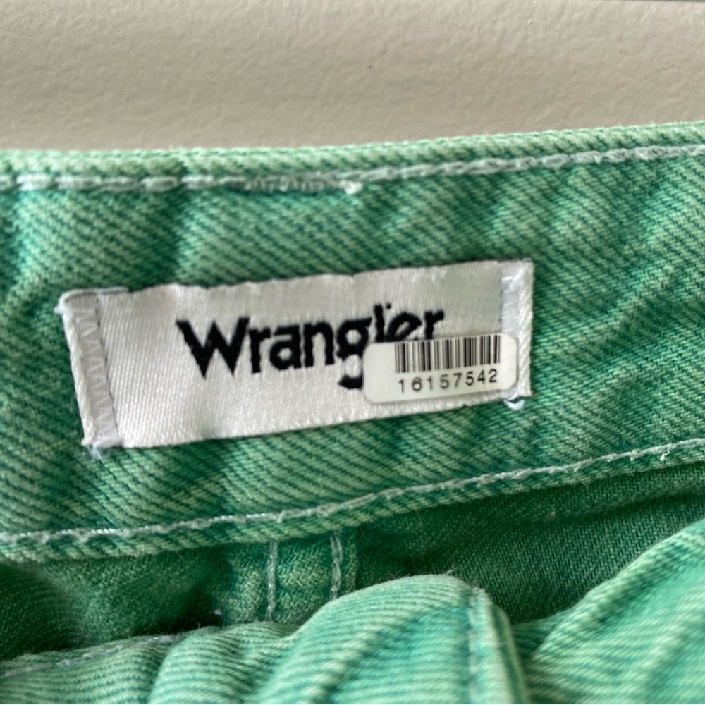Wrangler Green Straight Leg Women’s Jeans - Picture 5 of 10